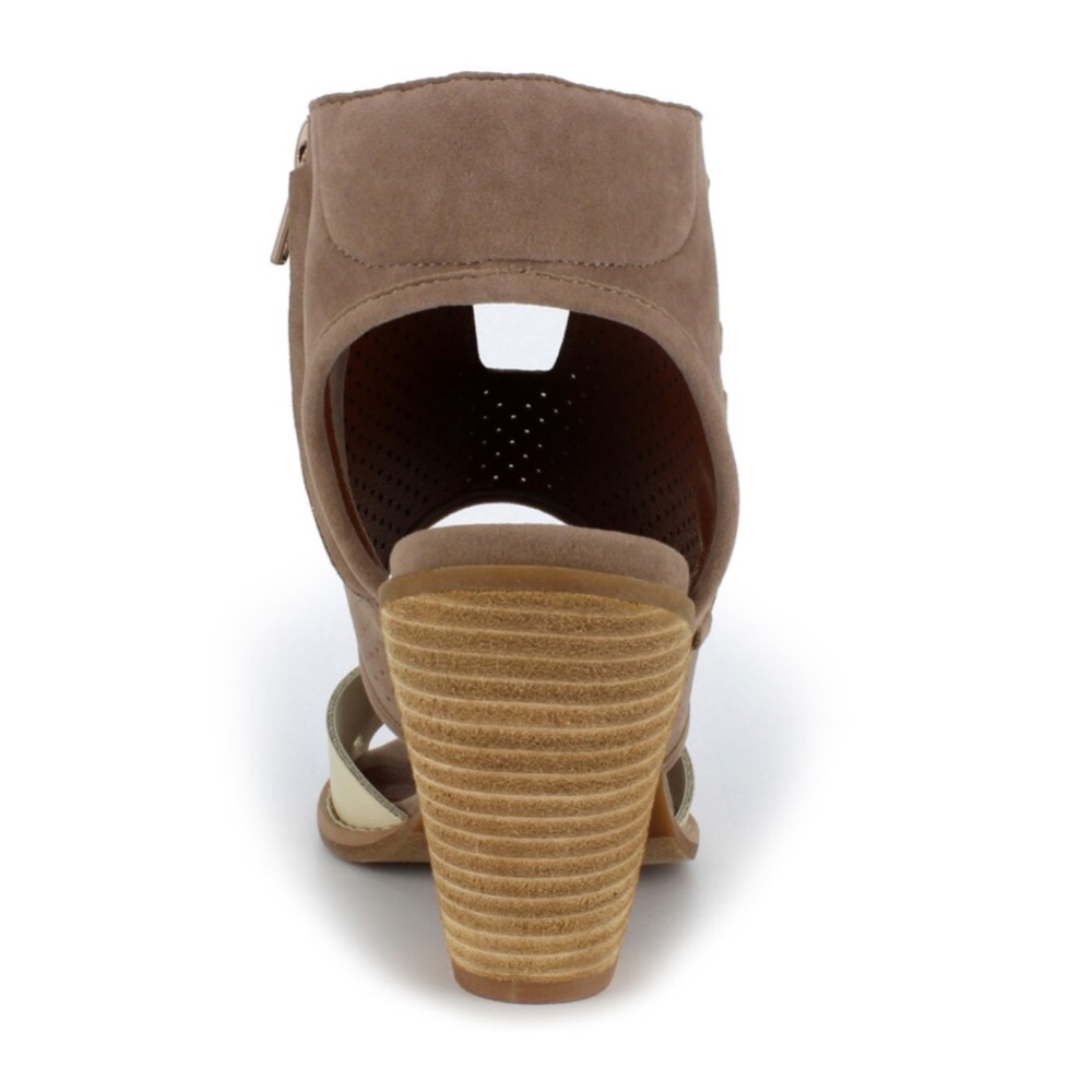 Two Tone Whipstitched Ankle Cuff Peep Toe Shootie - Picture 8 of 8